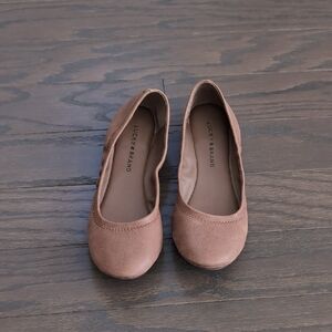 Lucky Brand Camel Color Flat Size 7 1/2